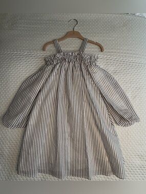 Brunello Cucinelli Girls Striped Off-Shoulder Dress with Straps - White & Gray